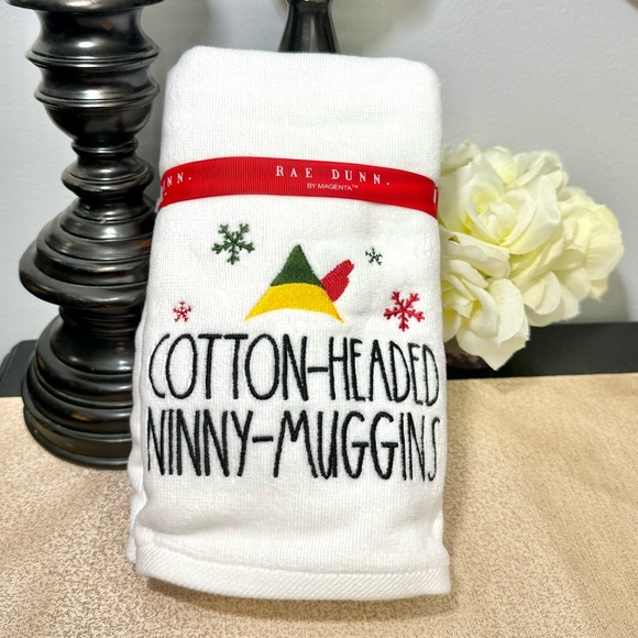 NWT Rae Dunn Set of 2 ELF COTTON-HEADED NINNY-MUGGINS Bathroom Hand Towels - Picture 5 of 6